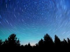 Una lluvia de meteoros consagra el fin del año