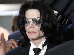 Discovery exhortado a anular autopsia de Michael Jackson