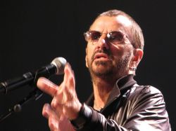 Polémica ante planes para demoler casa de Ringo Starr