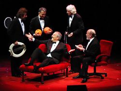 Les Luthiers vuelve a Uruguay con la risa como terapia