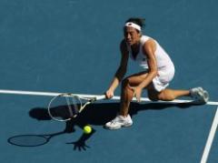 Schiavone vence a Kuznetsova en partido de cuatro horas