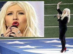 Cristina Aguilera equivoca himno de EEUU en Super Bowl