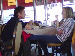 Scarlett Johansson y Sean Penn serían algo más que amigos