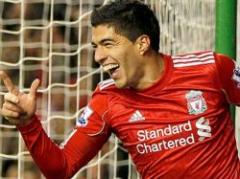 Descollante actuación de Suárez en triunfo de Liverpool