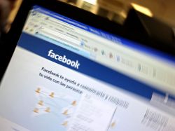 Facebook elimina al día 20.000 perfiles de menores