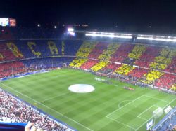 Barcelona podría prohibir fumar en su estadio