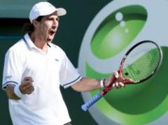 Cuevas busca semifinal contra su compañero de dobles