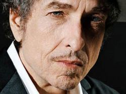 Bob Dylan "olvida" canciones de protesta en Vietnam