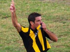 Peñarol dio vuelta el partido y mira la tabla desde arriba