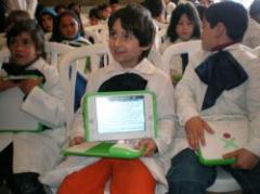 Uruguay líder latinoamericano en penetración de internet