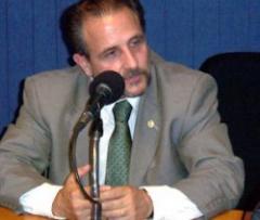 "Ejército debe ser garante de presencia del Estado"