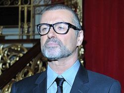 George Michael hará una nueva gira, con orquesta sinfónica