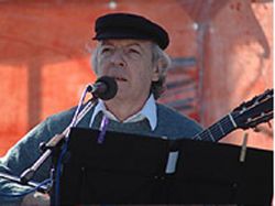 Viglietti homenajea a Benedetti en Auditorio Adela Reta