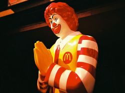 "¡Que le corten la cabeza!"