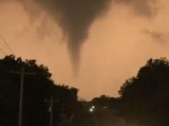 Muerte, destrucción y pérdidas materiales tras el tornado