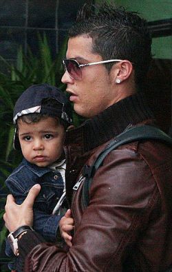 Vea las primeras fotos del bebé de Cristiano Ronaldo