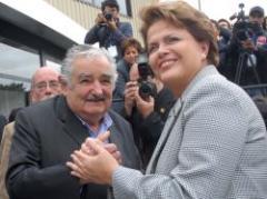 Mujica y Rousseff destacaron avance en relación bilateral