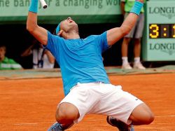 Nadal vence a Murray en tres sets y jugará la final de París