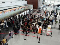 Nube volcánica generó problemas en los aeropuertos