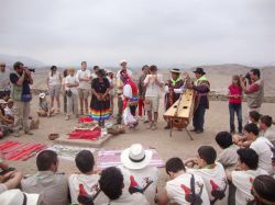 Perú celebra devolución de piezas arqueológicas incas