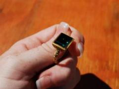 Hallan anillo de 500.000 dólares de galeón español