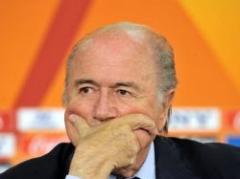 Blatter espera para julio conclusiones de investigación