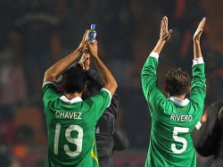 Bolivianos celebran empate frente a Argentina pese al frío