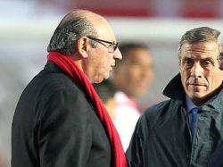 "Tabárez enriquece la talla de los entrenadores uruguayos"