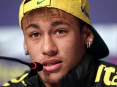 Neymar no se agranda con elogios