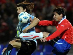 Cavani con esguince de rodilla no jugará ante México