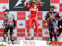 Alonso rompe racha de Red Bull y gana en Silverstone