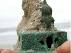 Hallan escultura del siglo XVI en costa de EEUU