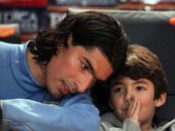 Sebastián Abreu: "A Messi hay que 'carnearlo'"