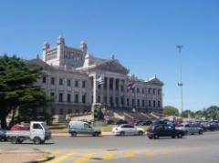 Información sobre Aratirí no conforma a la oposición