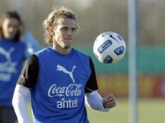 Forlán: "Tabárez es como un padre para nosotros"