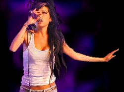 Amy Winehouse, reina en ventas en media Europa