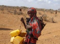 ONU retrasa puente aéreo de ayuda alimentaria a Somalia