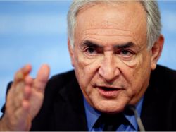 Fiscalía de New York se reúne por acusación a Straus-Kahn