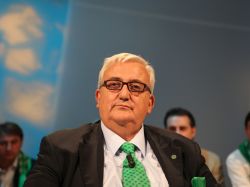 La Liga Norte sanciona al eurodiputado Mario Borghezio