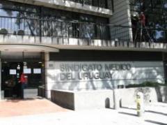 Gobierno y SMU analizaron violencia contra los médicos