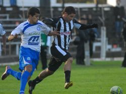 Pacheco marcó dos goles en la victoria de Wanderers a Cerro Largo