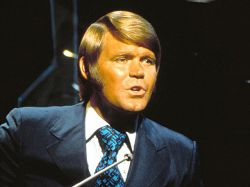 Glen Campbell hará gira despedida pues tiene alzheimer