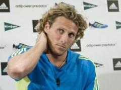 Forlán no viaja a Portugal ante posible nuevo fichaje