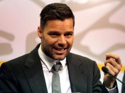 Mujica le regaló a Ricky Martin la remera de la selección