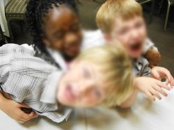 Abren debate para reforma en normativas de adopción