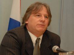 Economía presentó reformas al sistema tributario