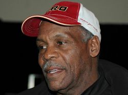 Actor Danny Glover fue premiado en Cuba