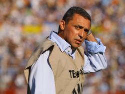 El "Pato" Aguilera se recupera pero sigue internado El "Pato" Aguilera se recupera pero sigue internado