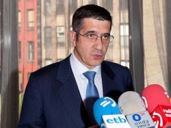 Gobierno vasco pide a ETA que asuma su "total" soledad