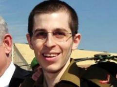 Nicolas Sarkozy destacó el "coraje" de Shalit